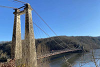 Le pont suspendu